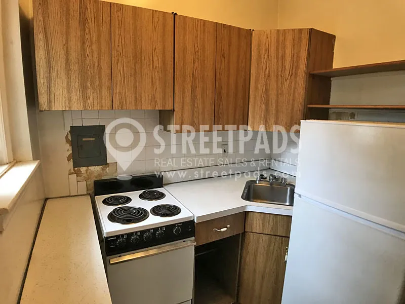 2018 Commonwealth Ave, Brighton