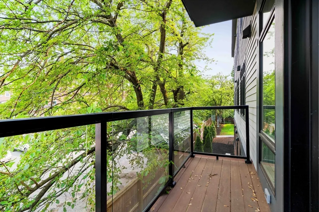 20 Kinmonth Rd, Newton