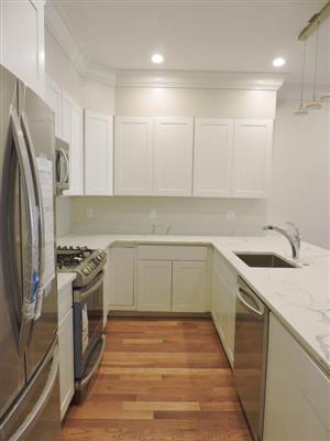 470 Green St, Riverside