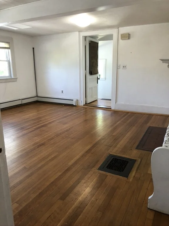 639 Lincoln St, Lakeview