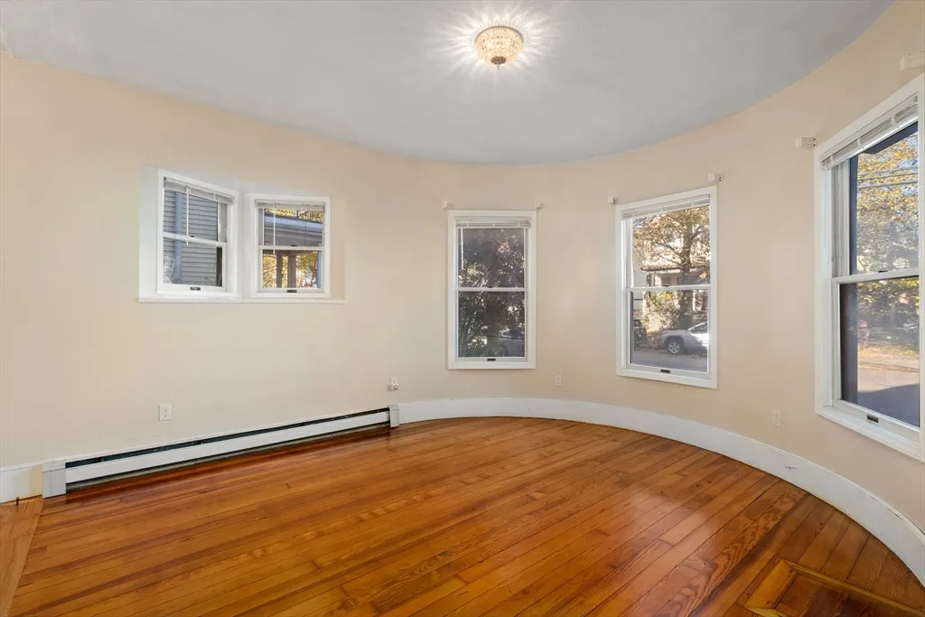 76 Dexter Ave, Watertown