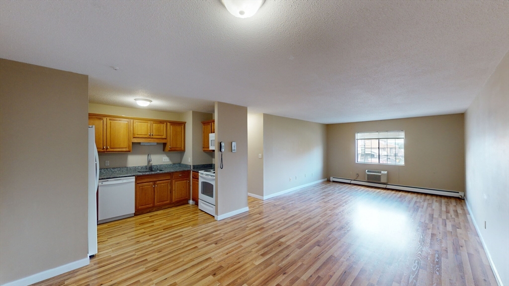 474 Broadway, Magoun Square