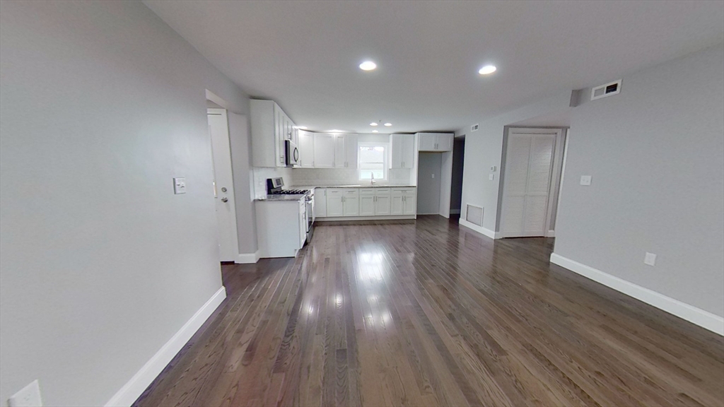 15 Leedsville, Dorchester