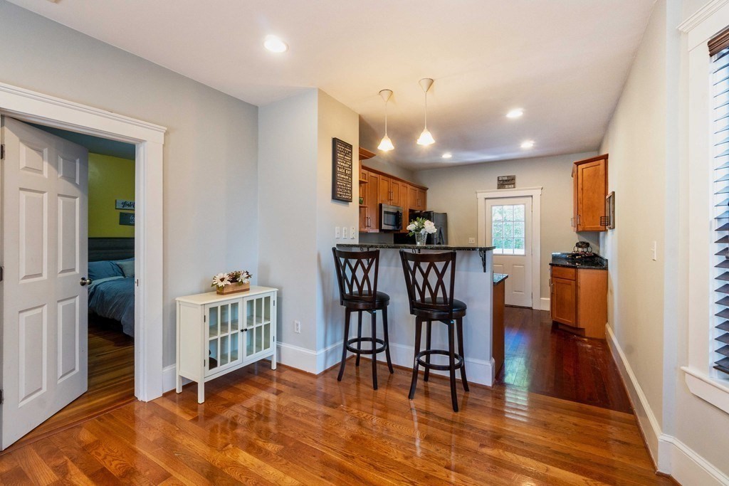 7 Treadway Rd, Dorchester