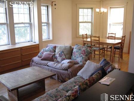 44 Langdon St, Neighborhood Nine