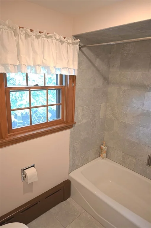 23 Richardson Rd, Belmont