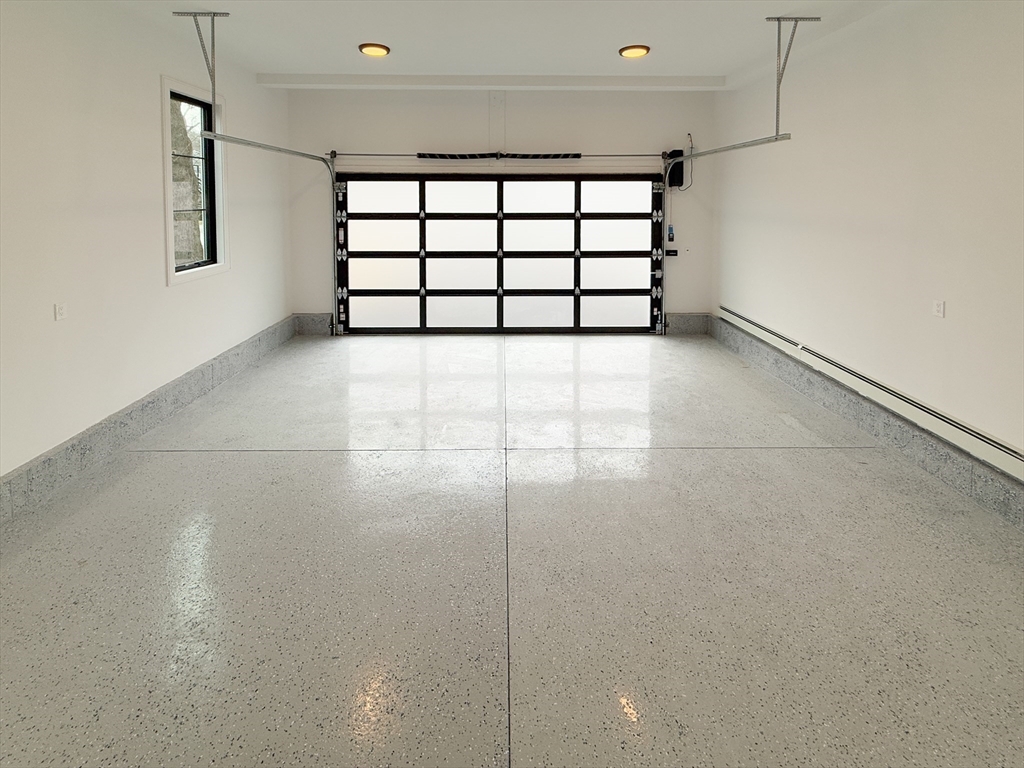 71 Harwich Rd, Chestnut Hill