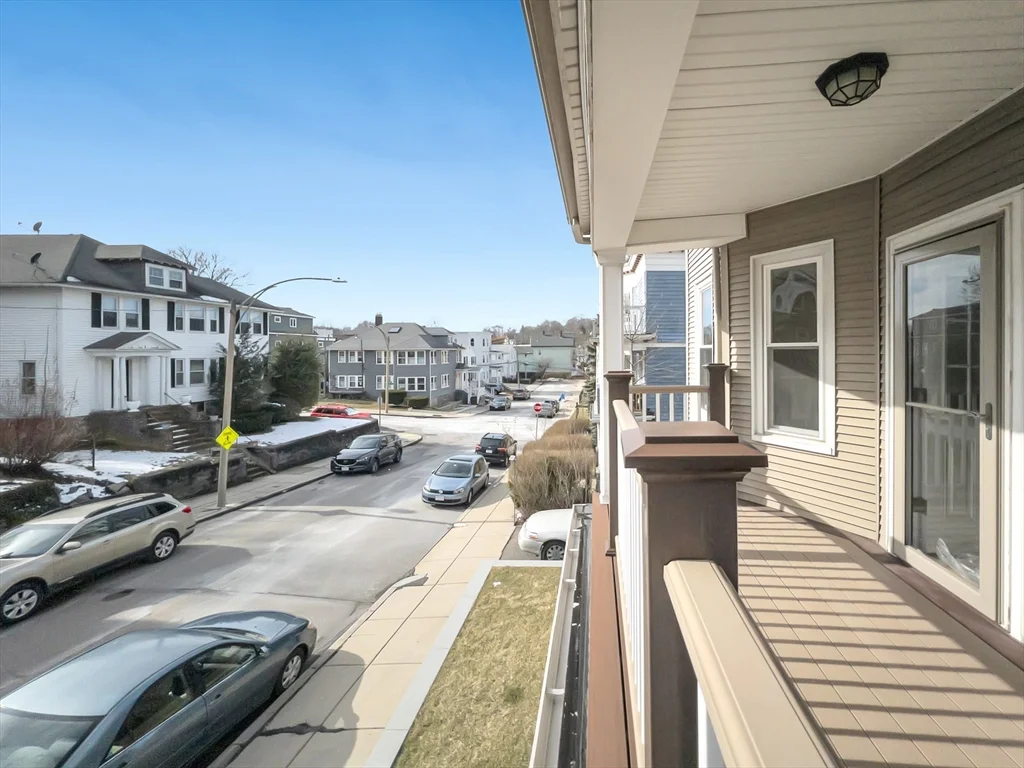 24 Montvale St, Roslindale