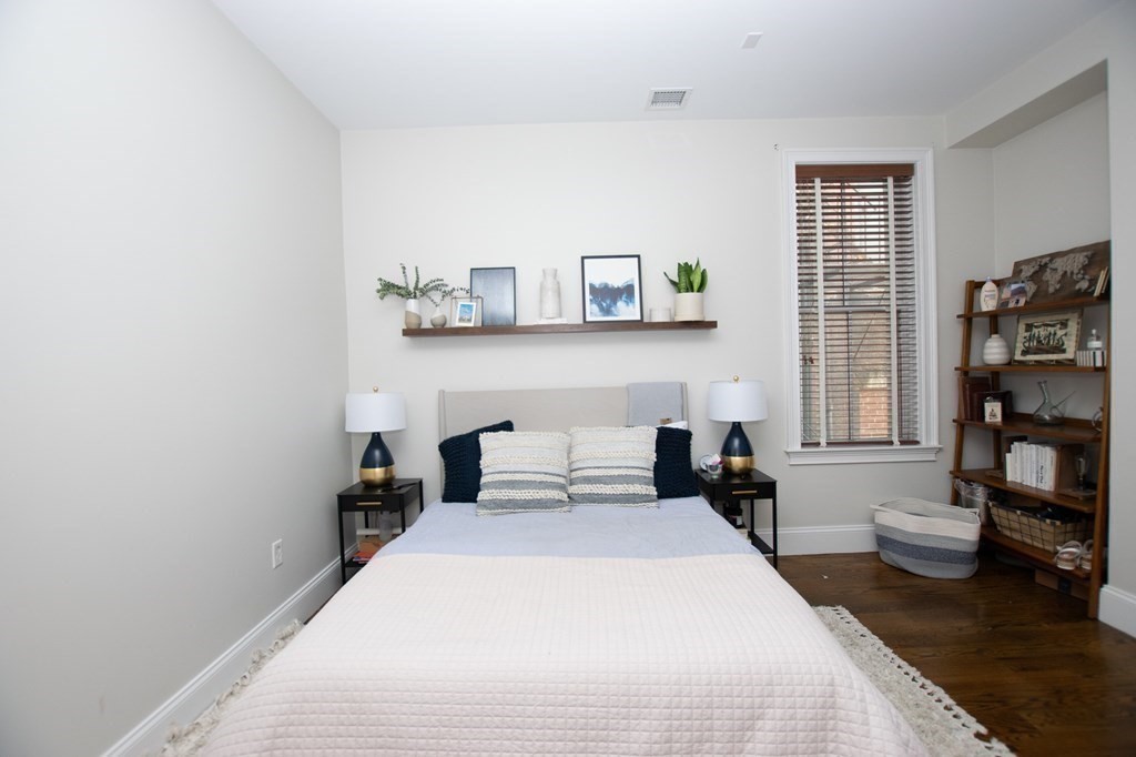 376 West Broadway, South Boston