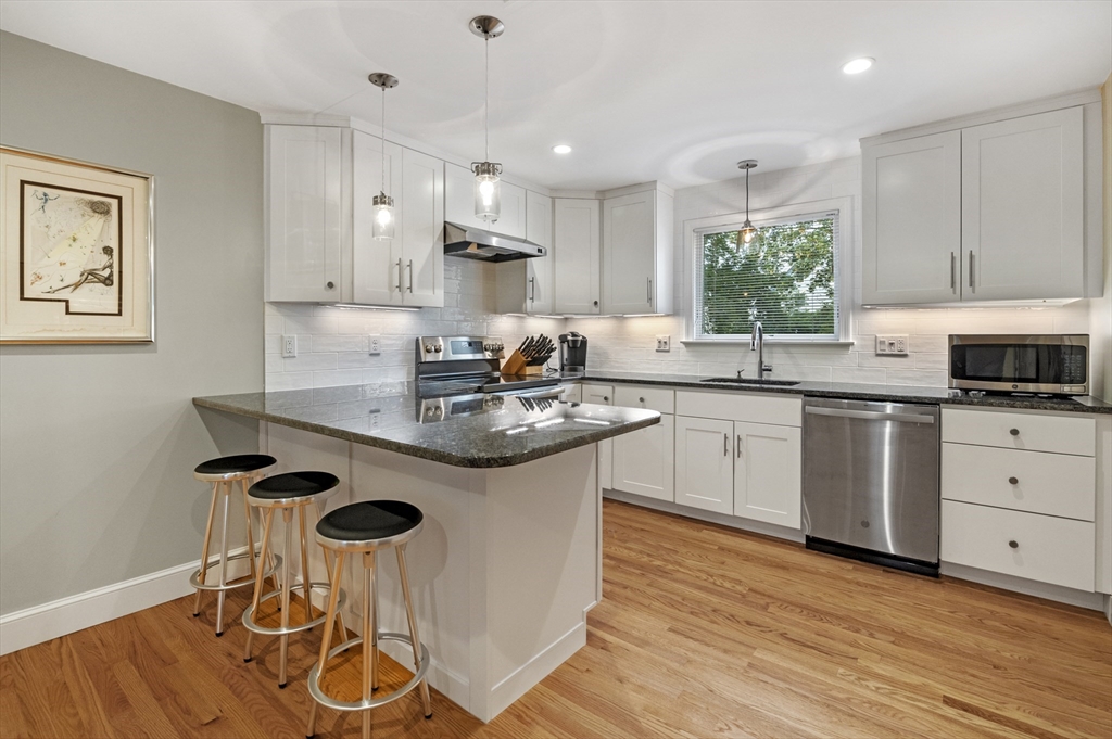 66 Prospect St, Marblehead