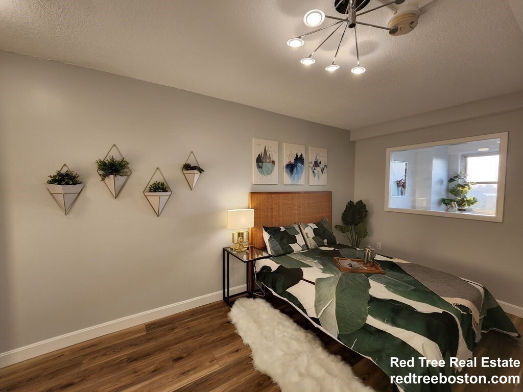 151 Tremont St, Midtown