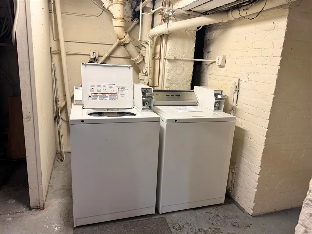 3 Englewood Ave, Columbus Park