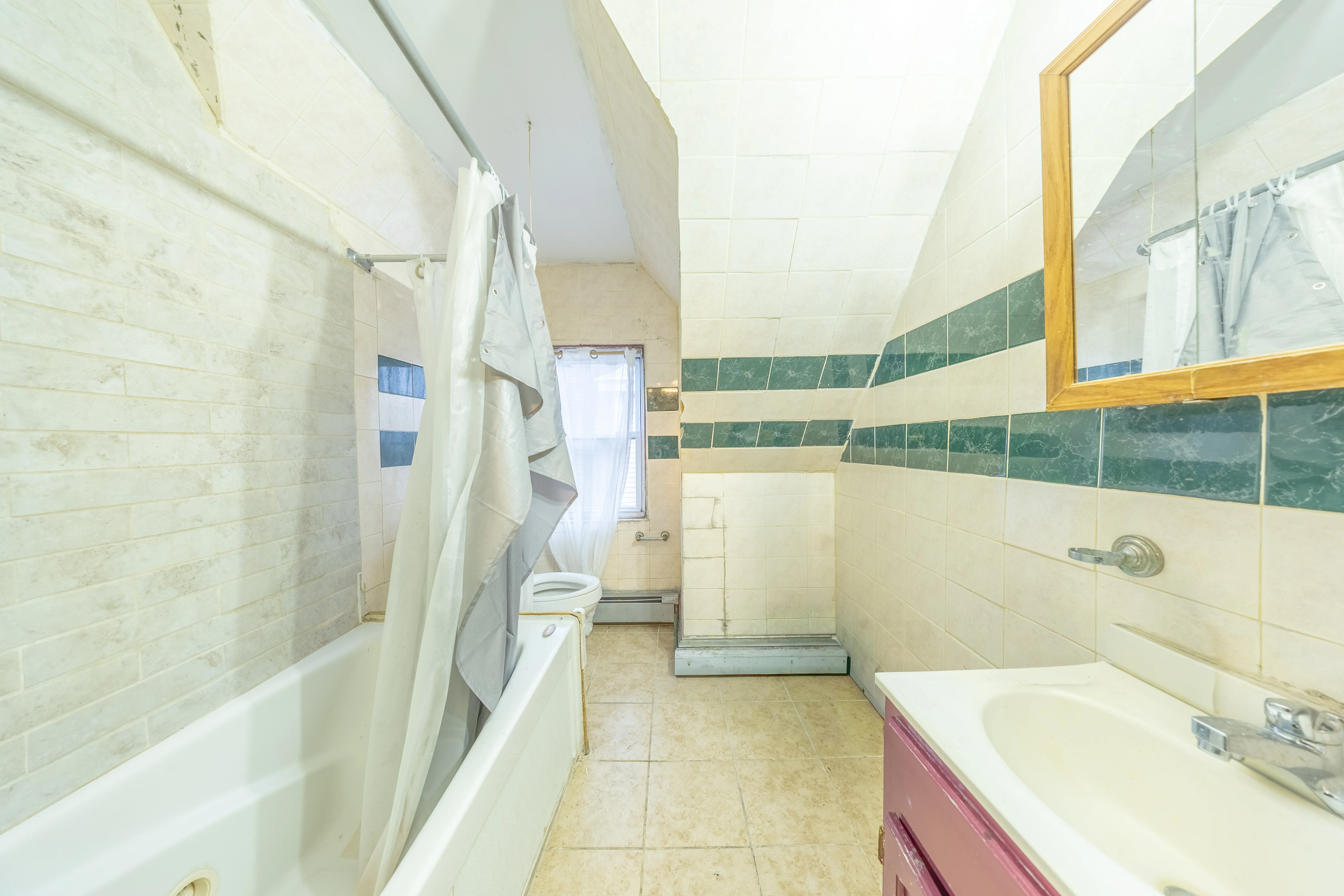 31 Seattle St, Allston