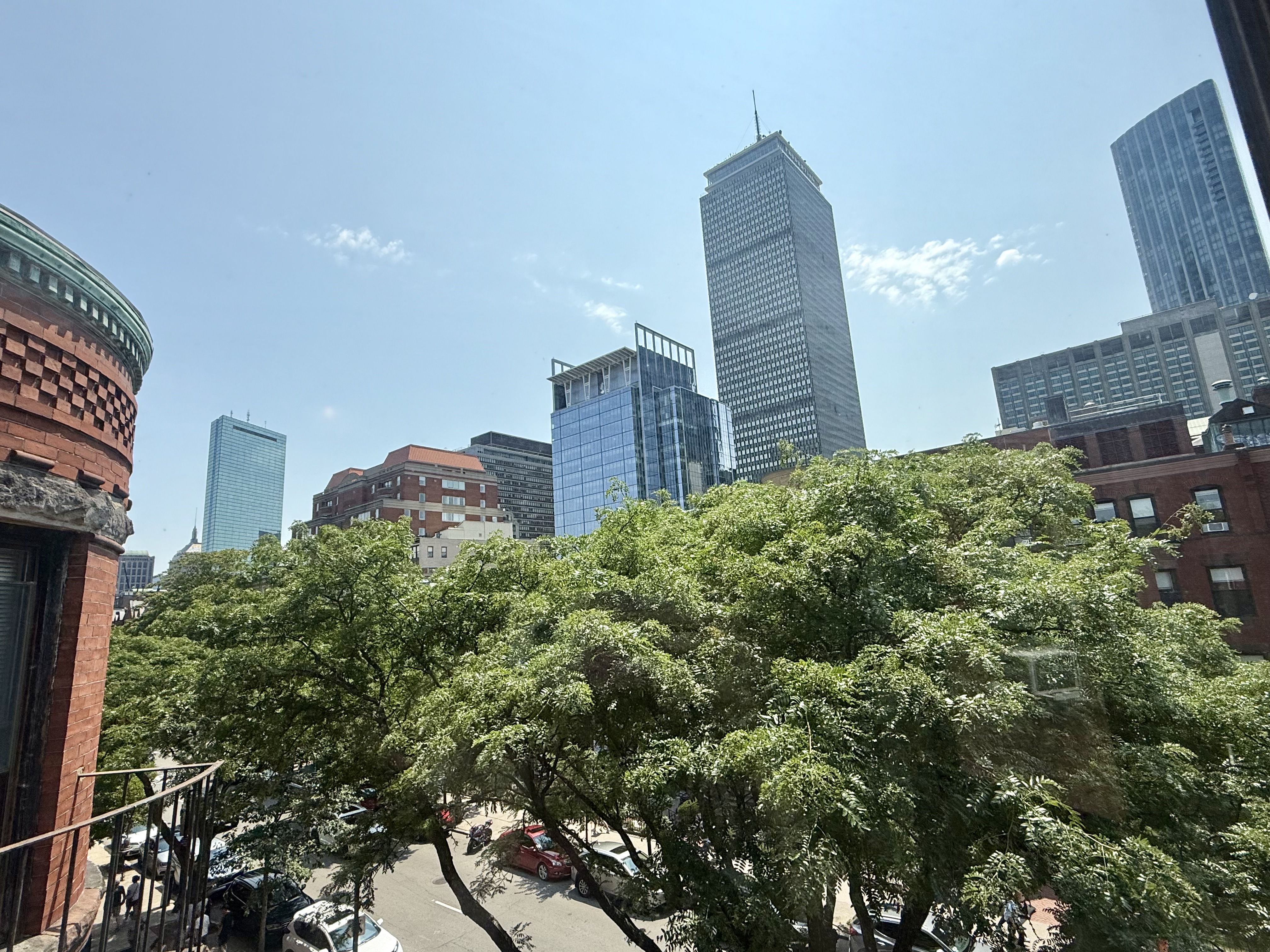 293 Newbury St, Back Bay