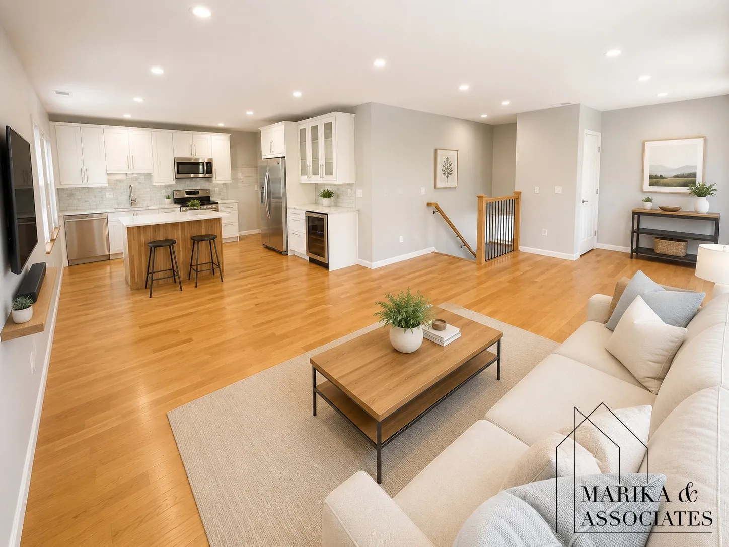 576 Lagrange St, West Roxbury