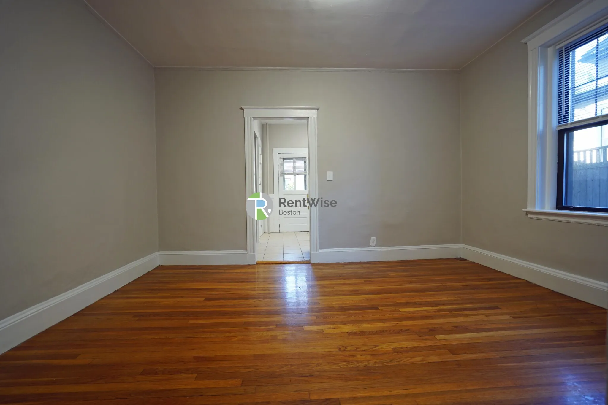 294 Harvard St, Mid-Cambridge