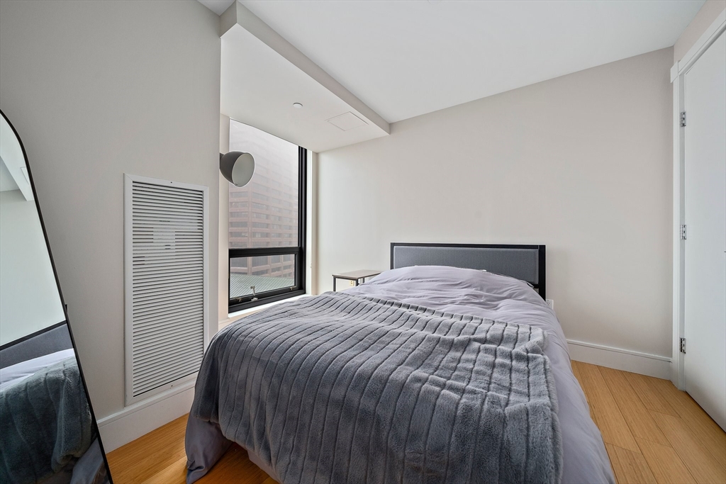 45 Province St, Midtown