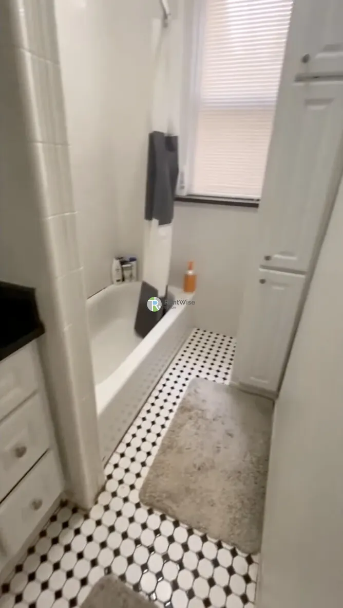 26 Hemenway St, Fenway