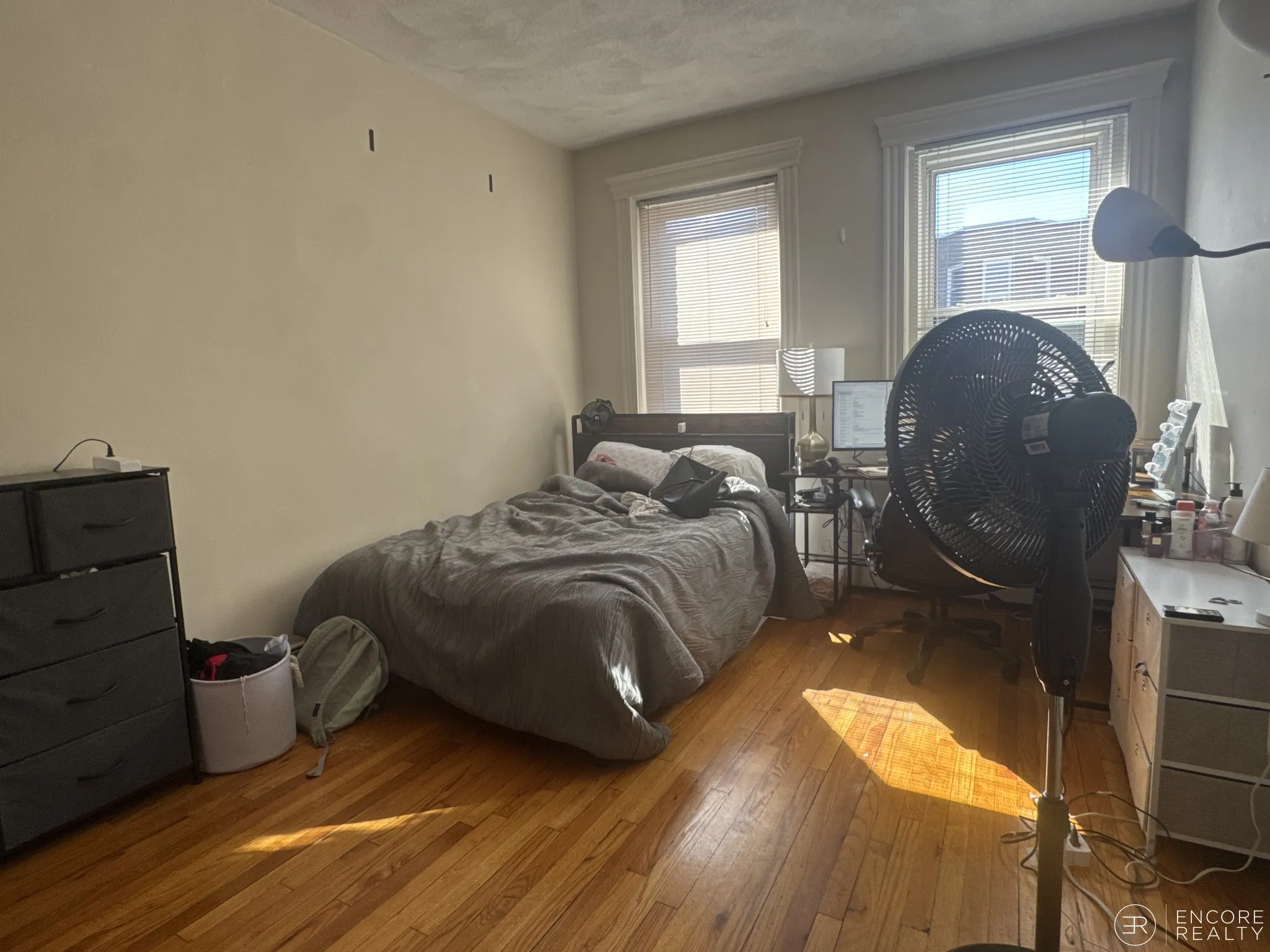61 Park Dr, Fenway