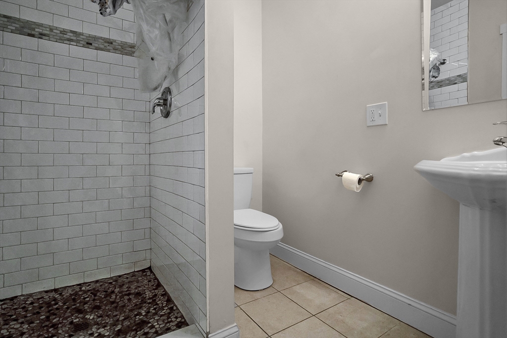 29-33 Highland Ave, Fitchburg