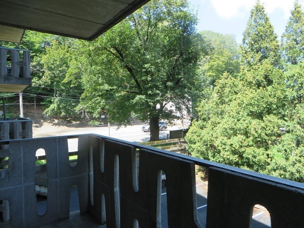 10 Main St, Framingham Center