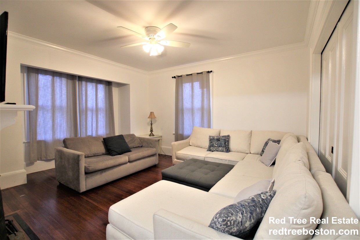 18 Holton St, Allston