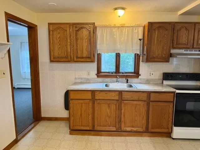 294 Pond St, Braintree