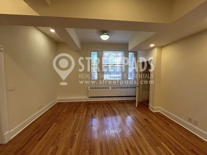 2 Ware St, Mid-Cambridge