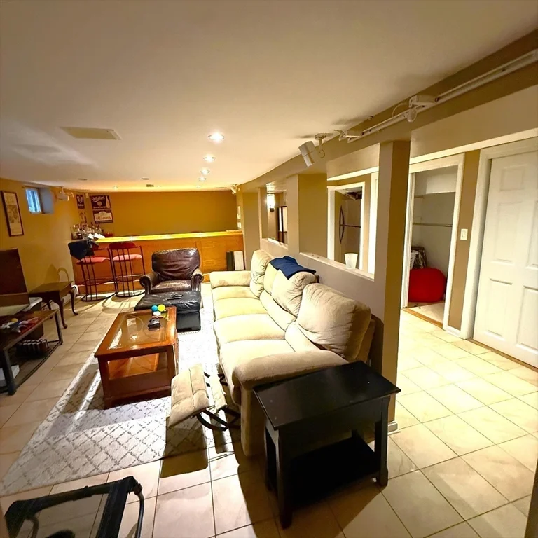 160 L St, South Boston