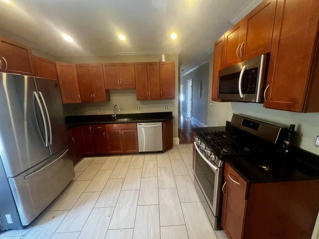 66 Proctor Ave, Revere