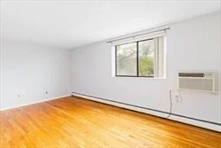 295 Main St, Reading
