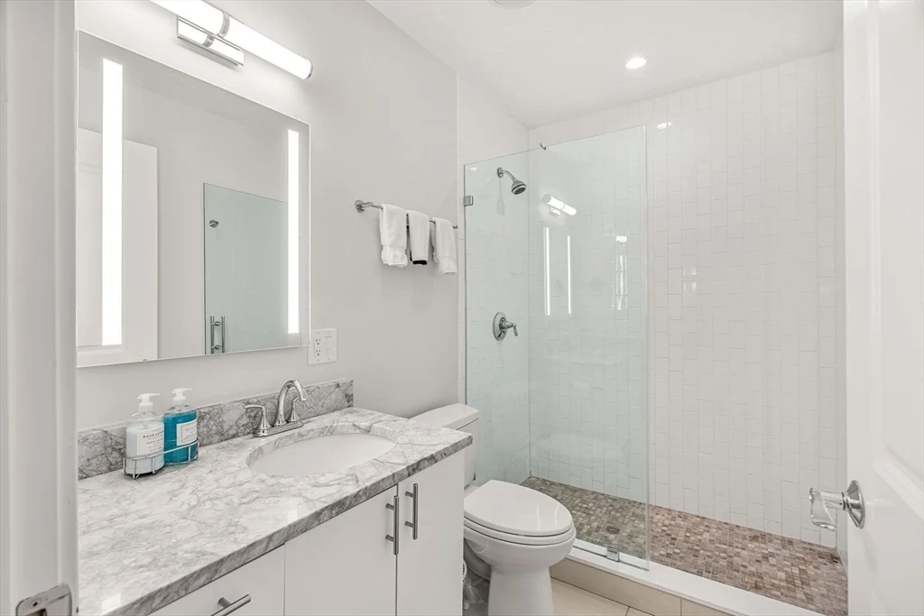 530 East Broadway, South Boston