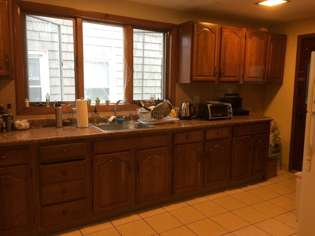 107 Pennsylvania Ave, East Somerville