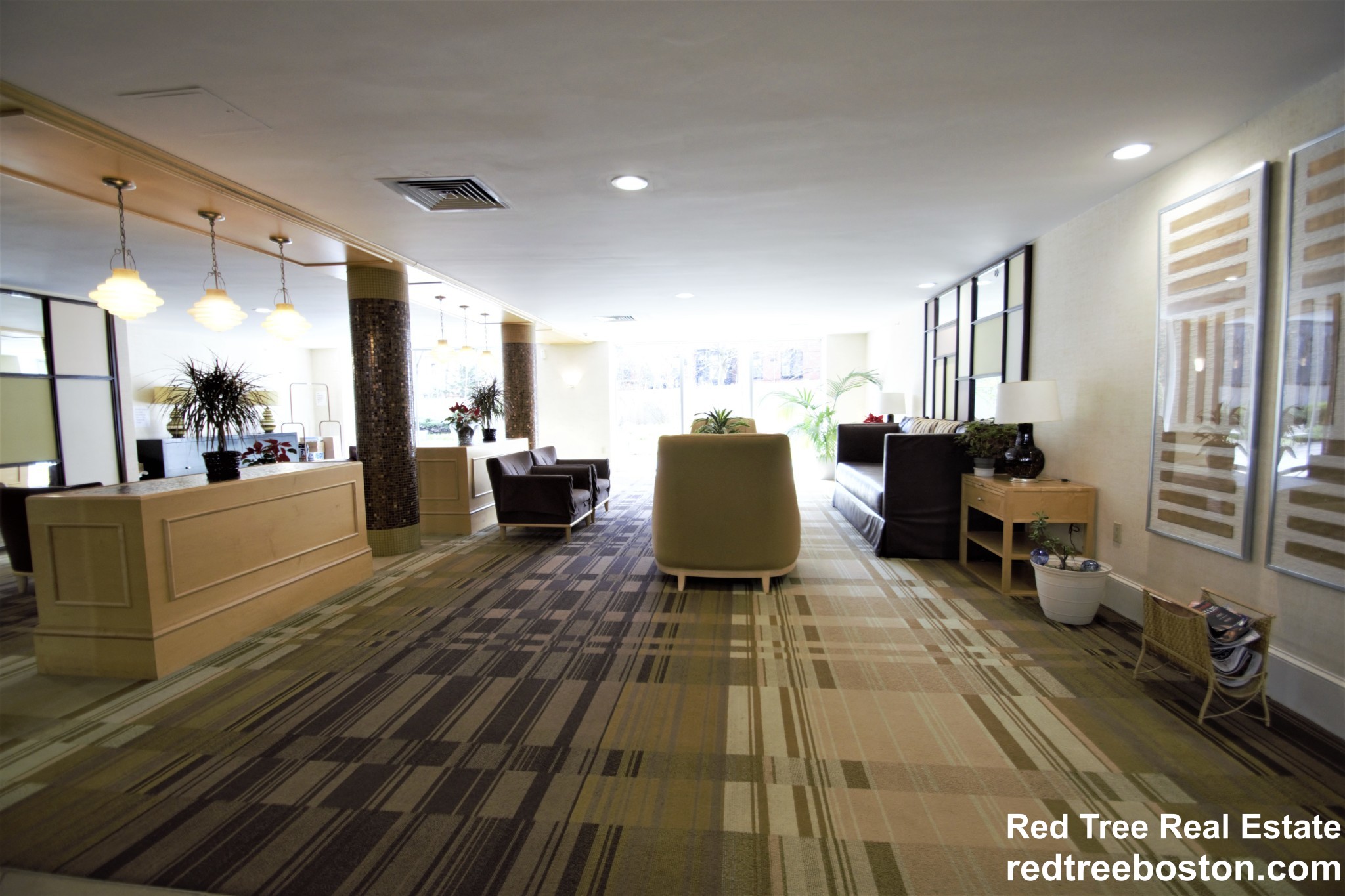 101 Monmouth St, Longwood