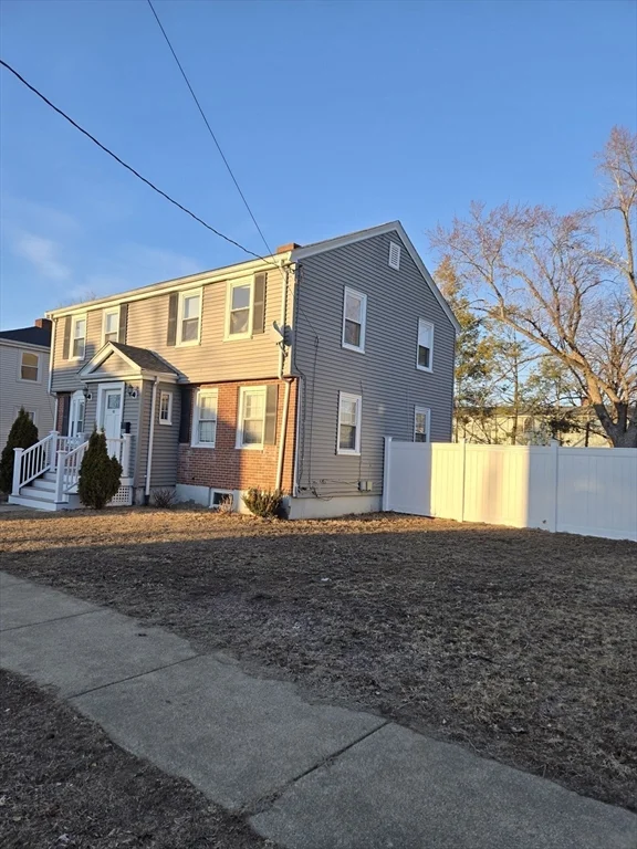 114 Faraday St, Hyde Park