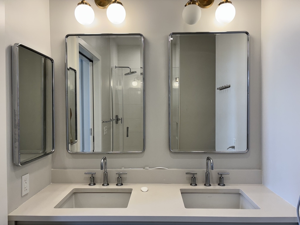 191 Washington St, Brighton