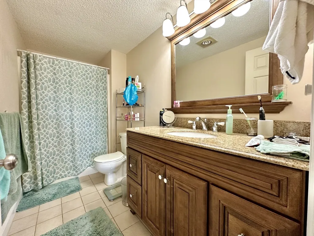 30 Revere Beach Pkwy, Wellington