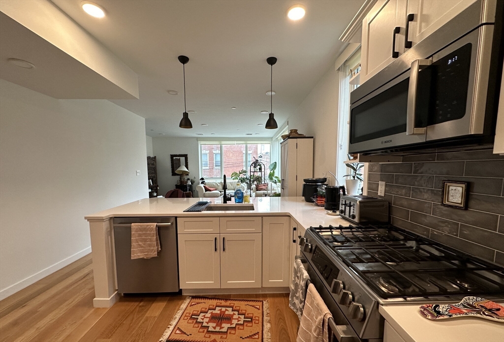 175 Gove St, East Boston