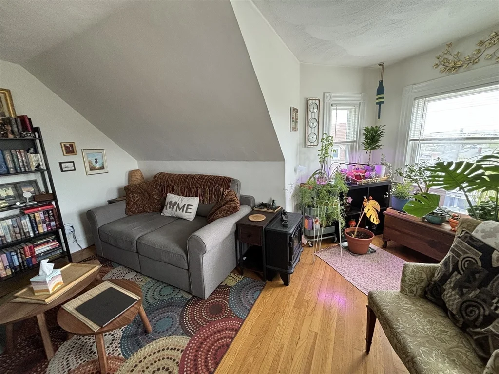 11 Prospect Hill Ave, Prospect Hill