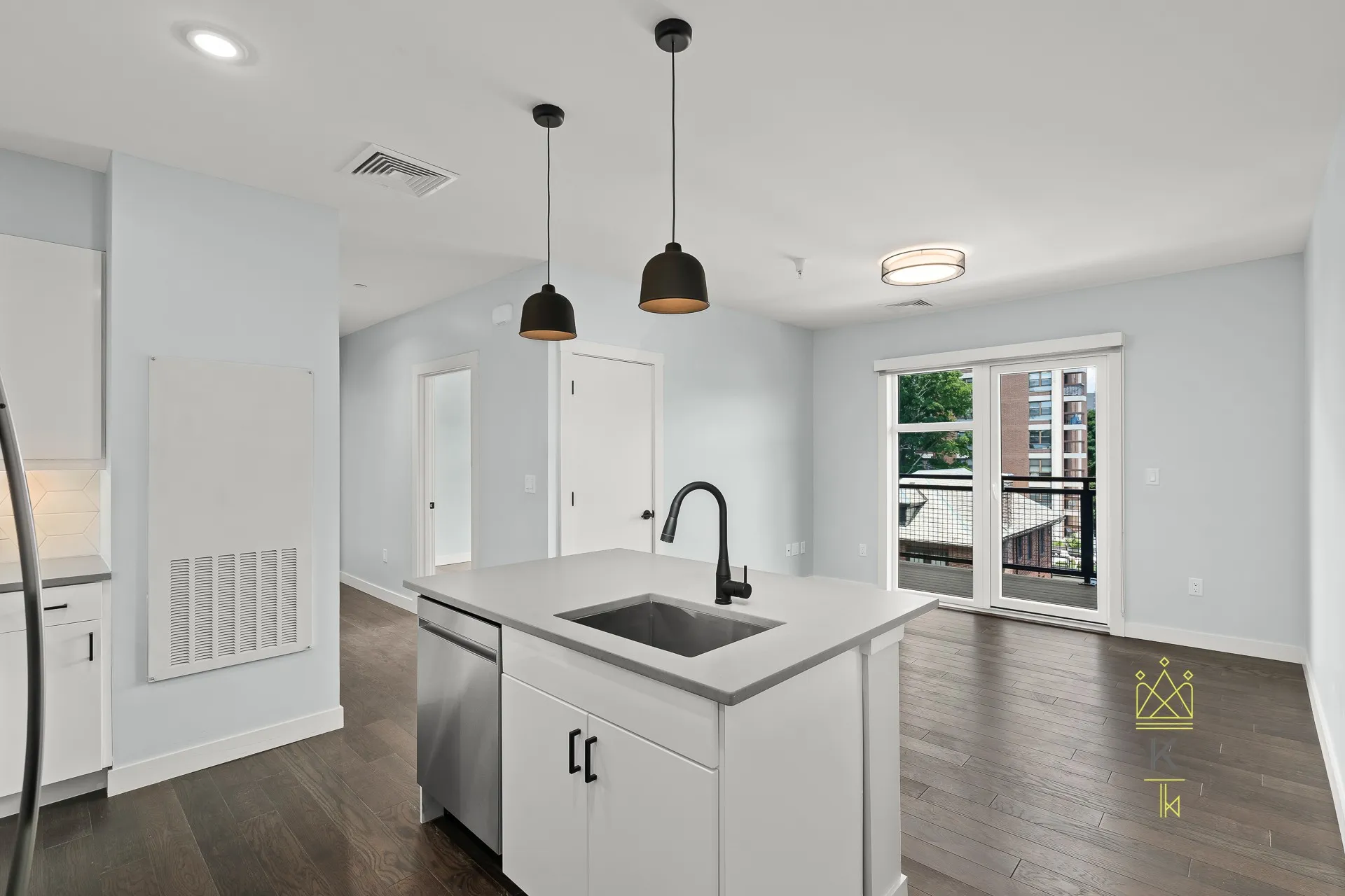 54 Auburn St, Coolidge Corner