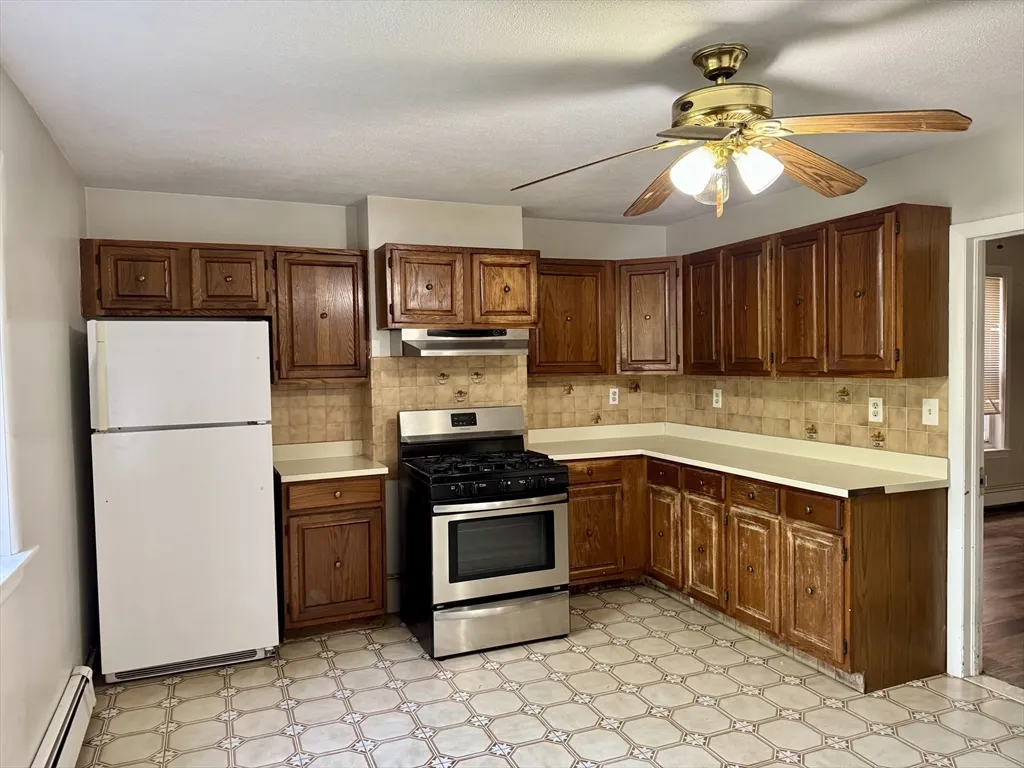 230 Havre St, East Boston