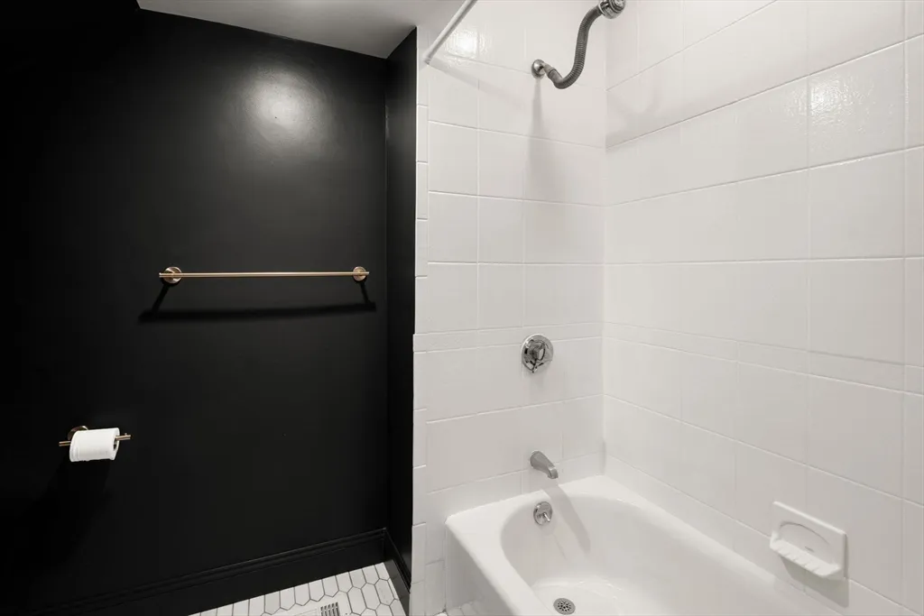 166 O St, South Boston