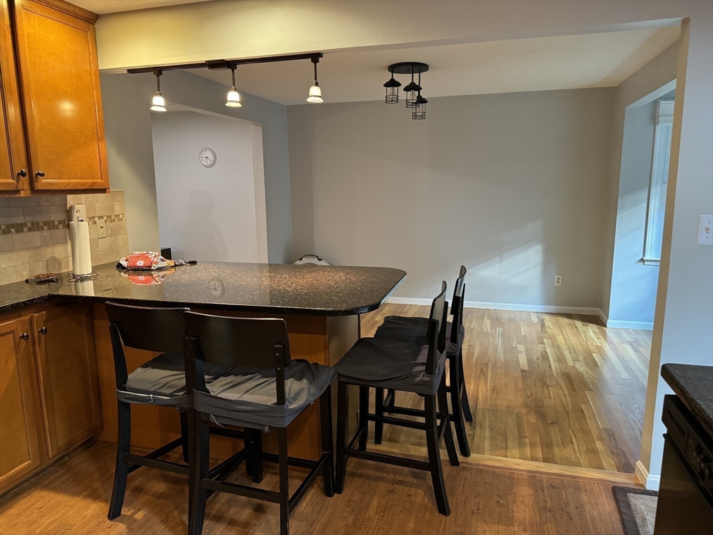 6 Fox Hill Rd, Ashland