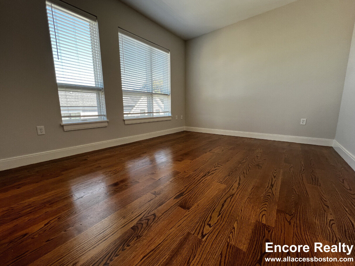 1 Everett St, Allston