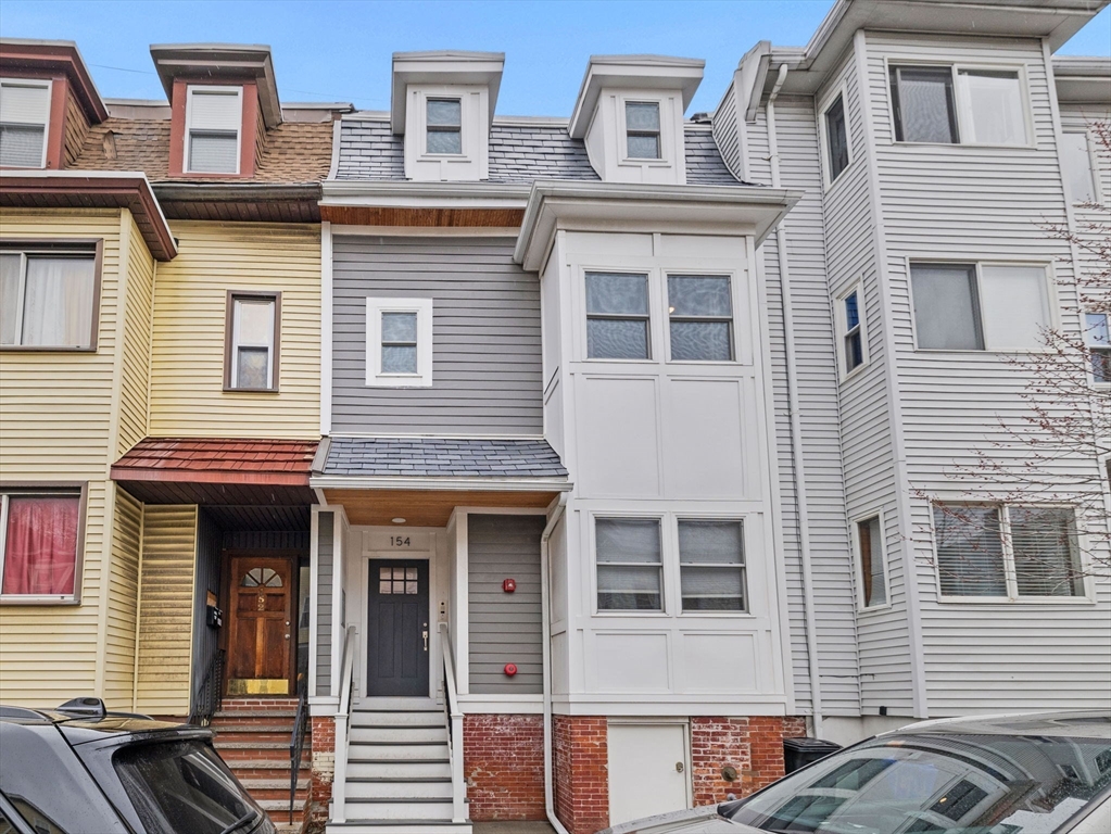 154 Lexington St, East Boston