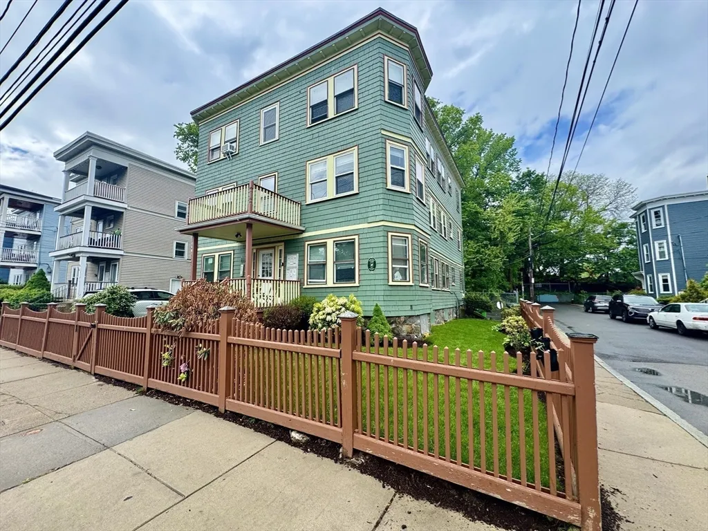 55 Brookley Rd, Jamaica Plain