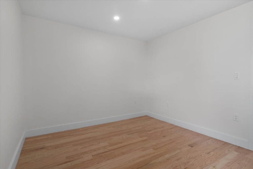 3 Cummings Cir, Randolph