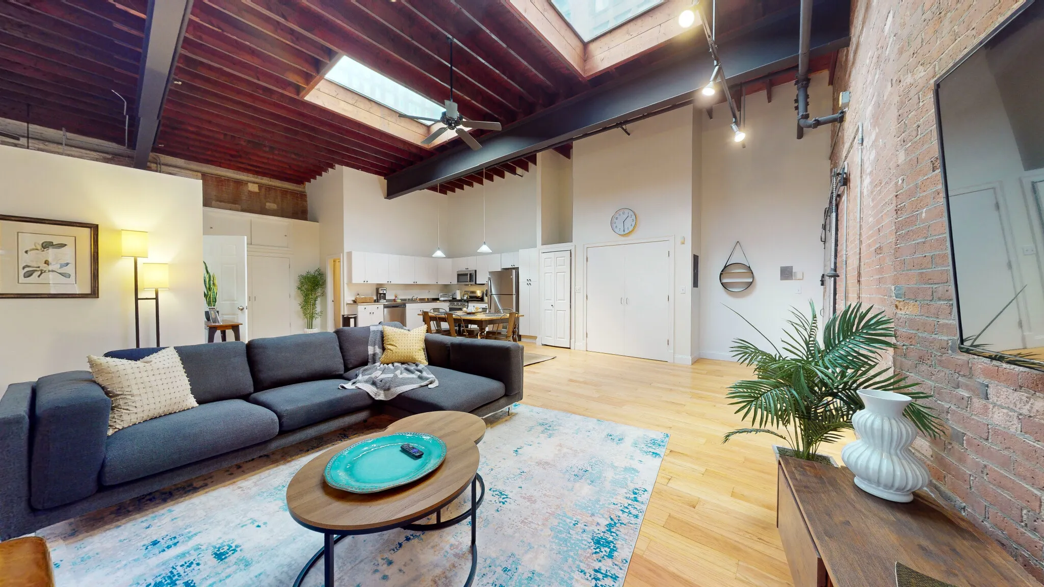 19 Stanhope St, Back Bay