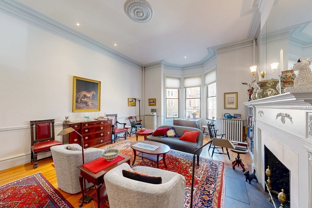 231 Beacon St, Back Bay