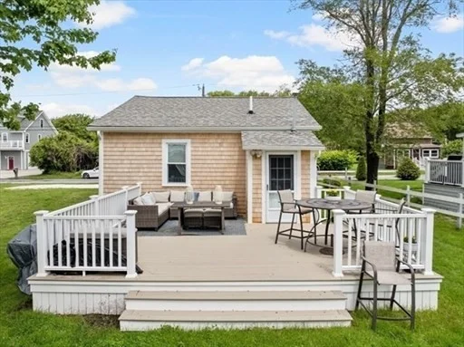 13B Hathaway, Fairhaven